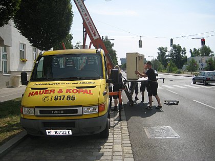 Unser Möbellift im Arbeits-Einsatz