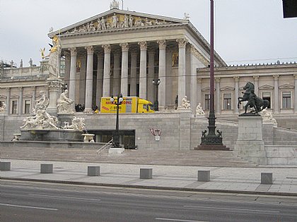 Hauer & Kopal arbeitet im Österreichischen Parlament